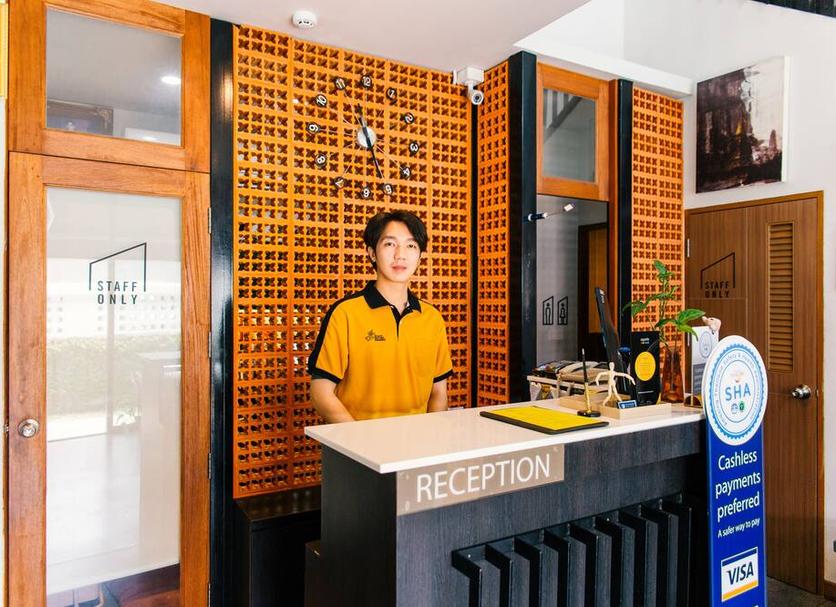 Front desk Photo