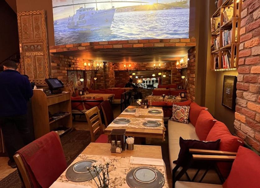 Restaurant Photo