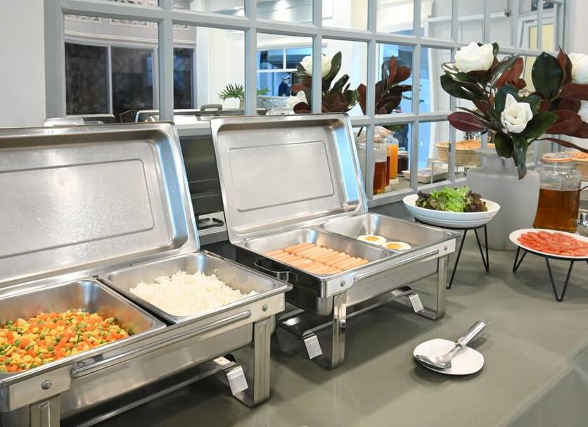 Buffet Photo