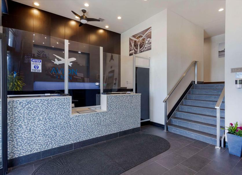 Front desk Photo