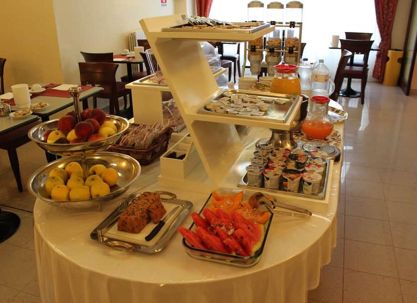 Buffet Photo