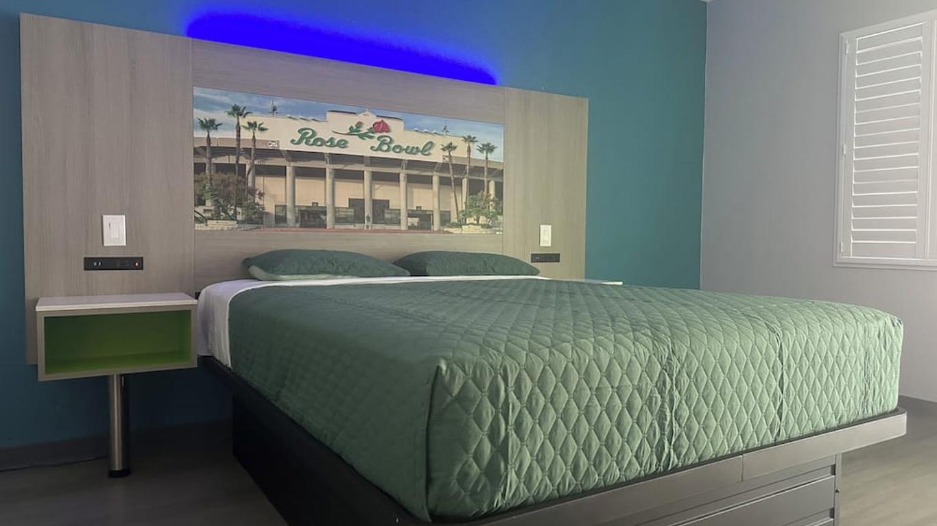 Hi-Way Host Motel