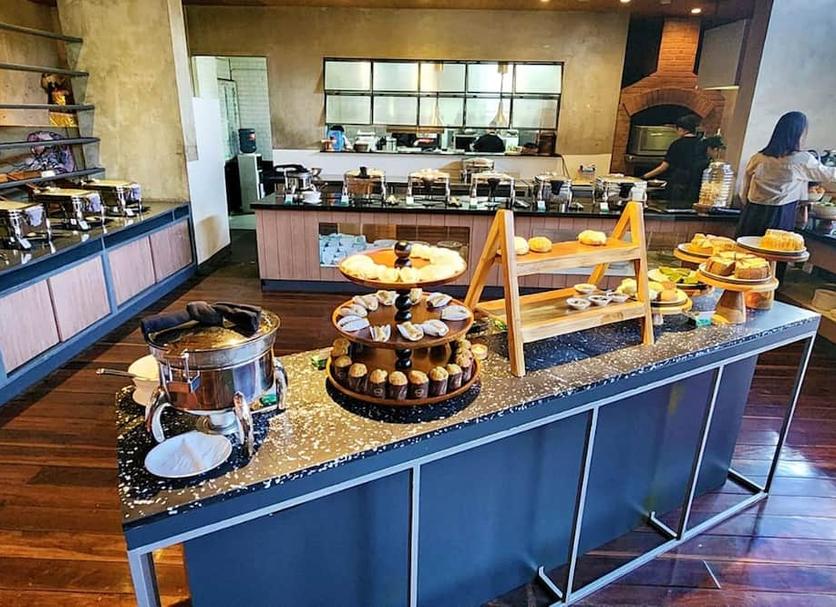 Buffet Photo