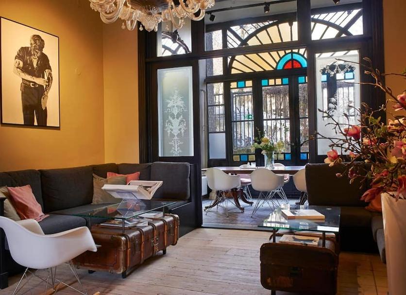Lounge Photo