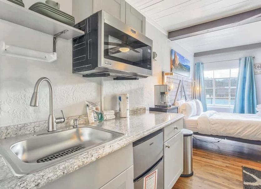 Kitchen Photo