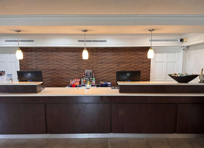 Front desk Photo