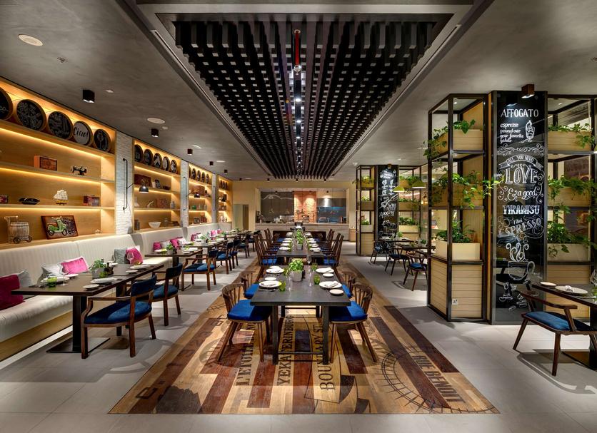 Restaurant Photo