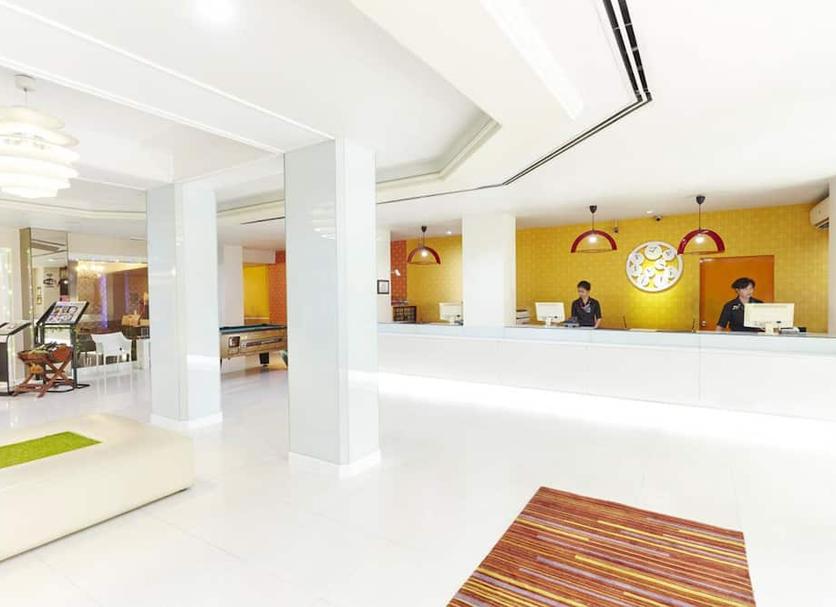 Front desk Photo