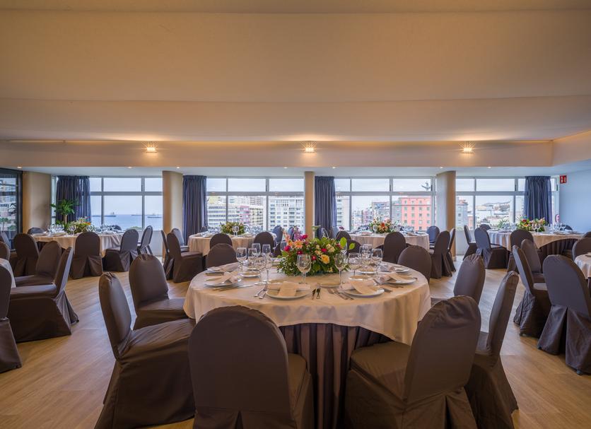 Banquet hall Photo