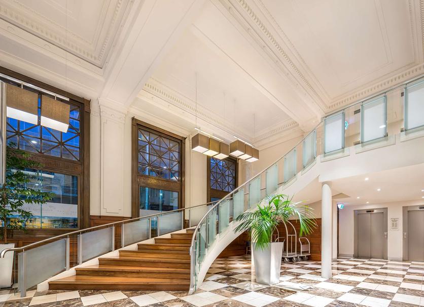 Business center Photo