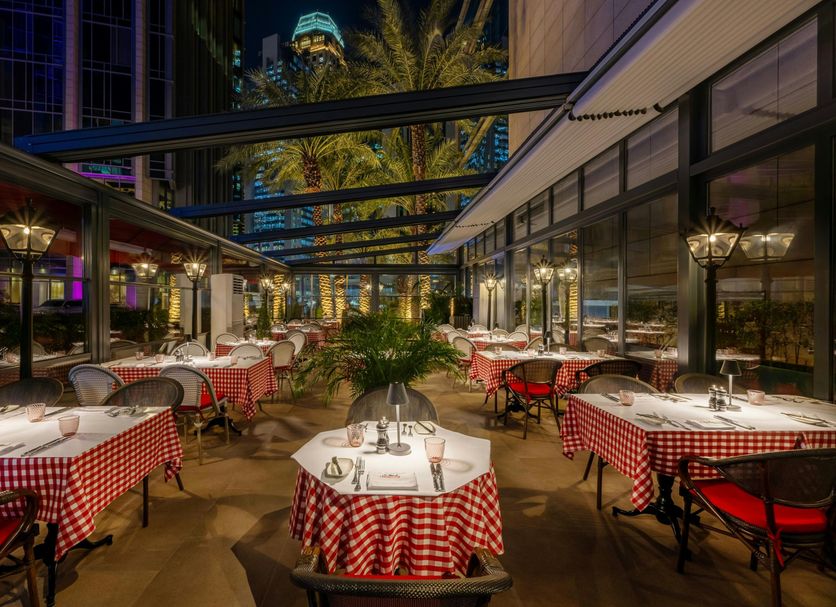 Restaurant Photo