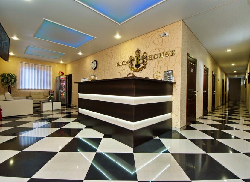 Front desk Photo