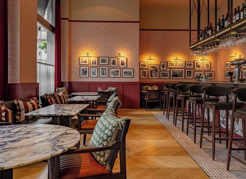Restaurant Photo