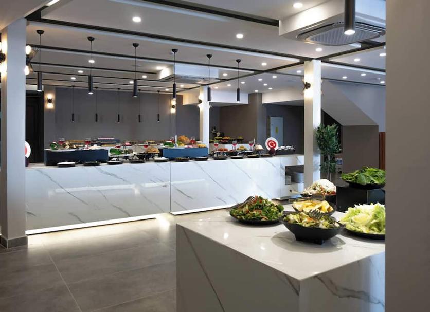 Buffet Photo