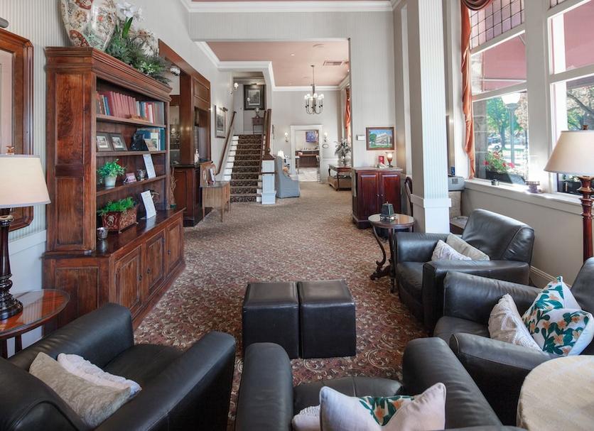 Lounge Photo