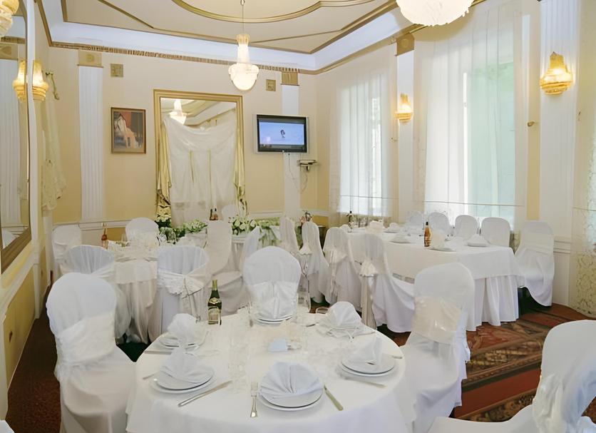 Banquet hall Photo