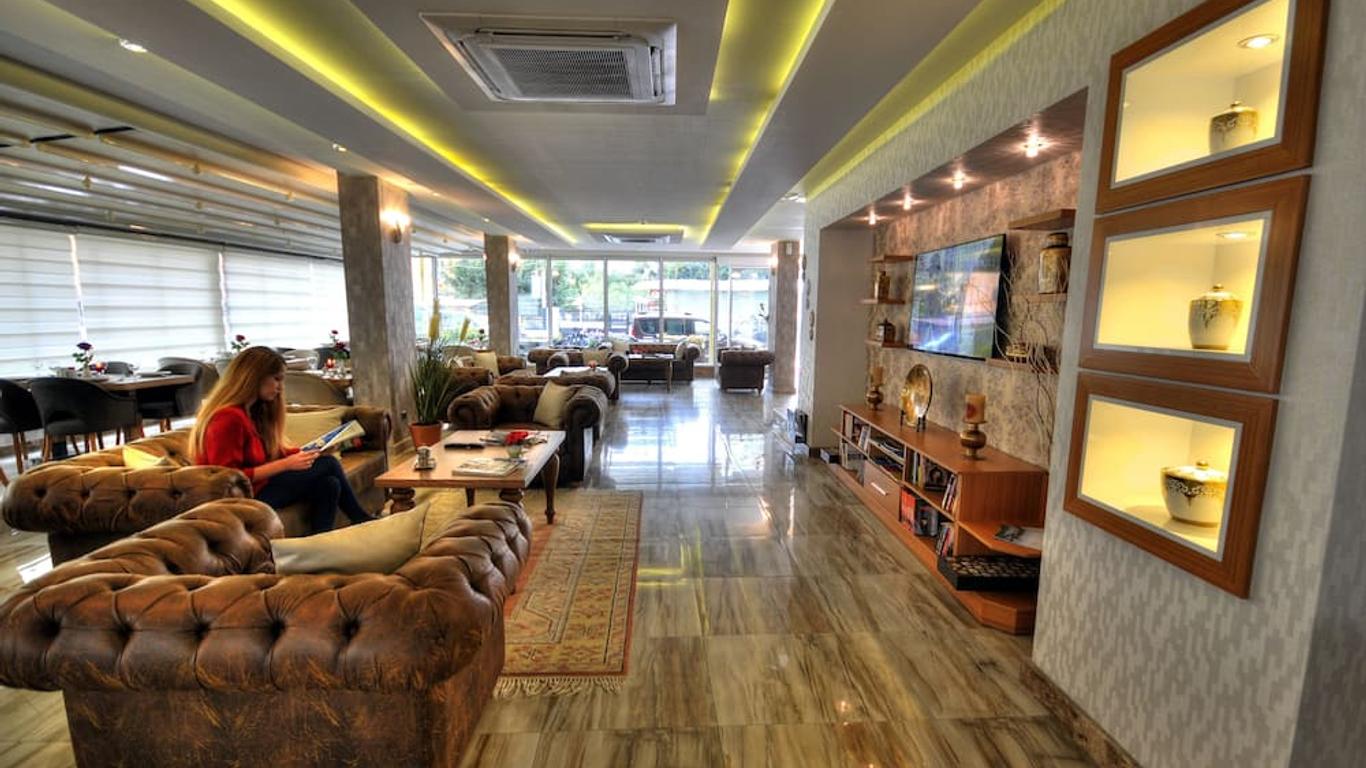 Golden Deluxe Hotel