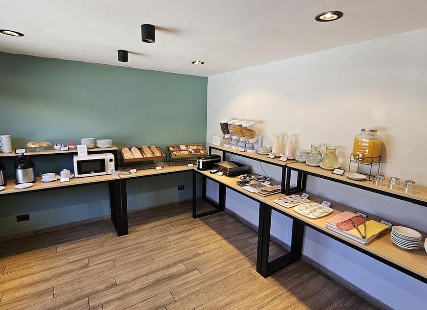 Buffet Photo