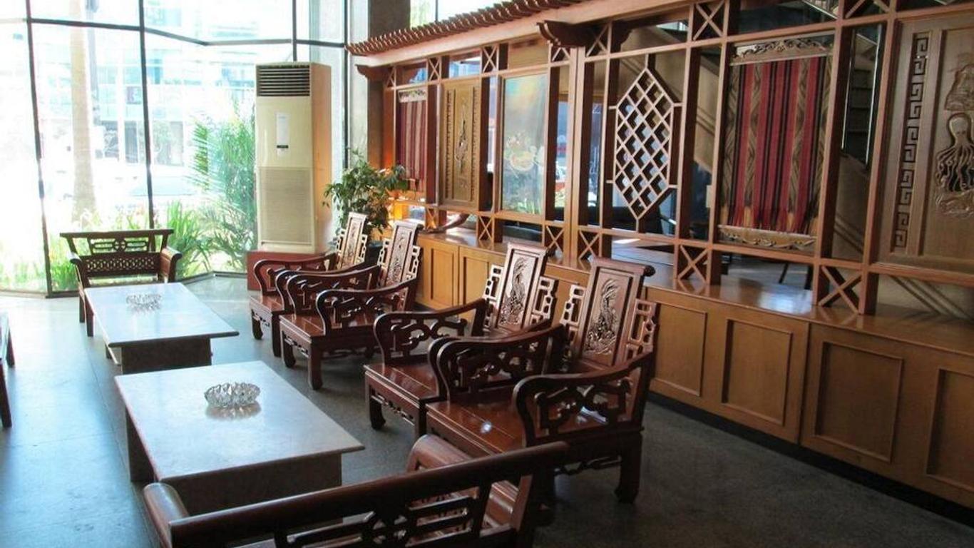 OYO 1735 Adika Bahtera Hotel