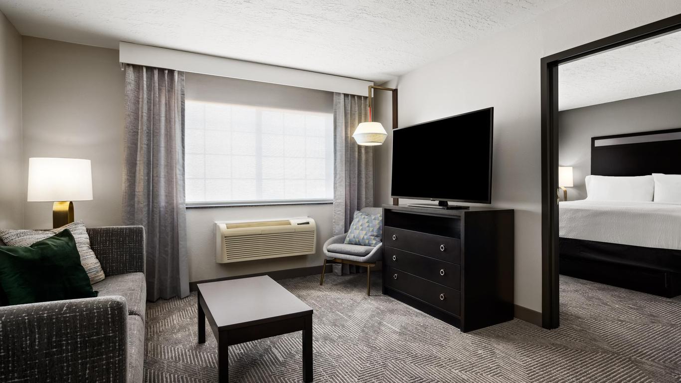 Holiday Inn & Suites Albuquerque Airport By IHG