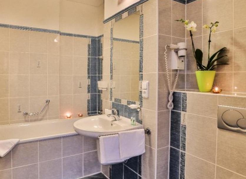 Bathroom Photo