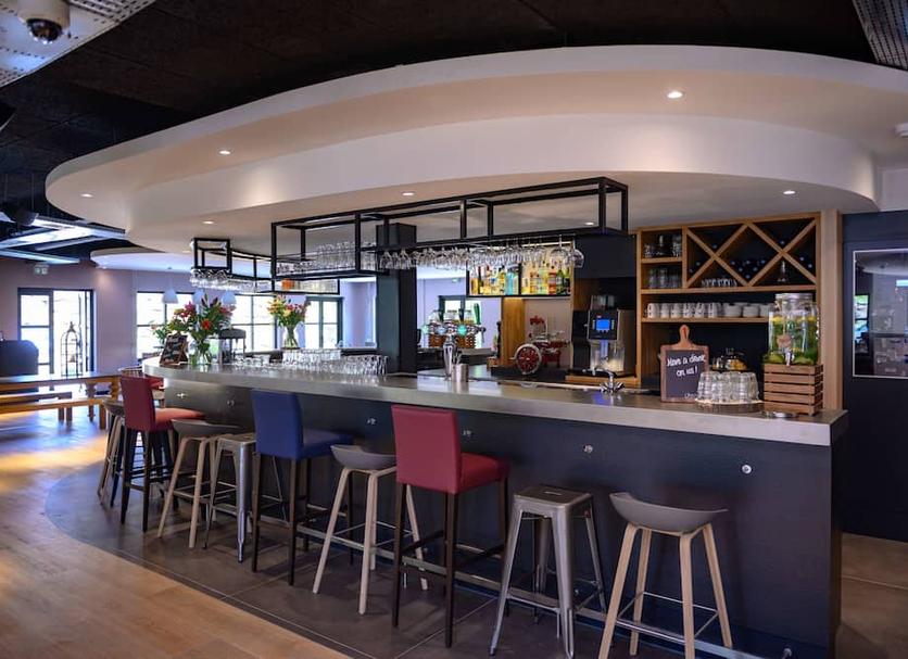 Bar Photo