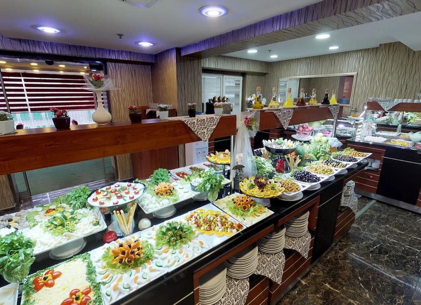 Buffet Photo