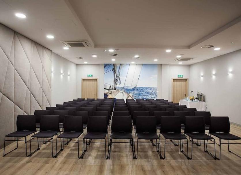 Conference room Photo