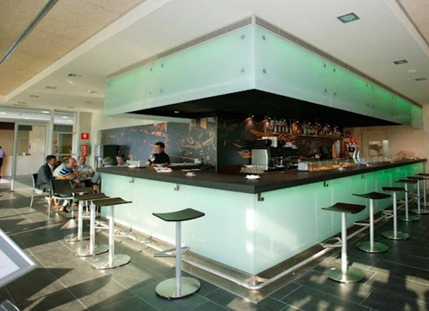 Bar Photo