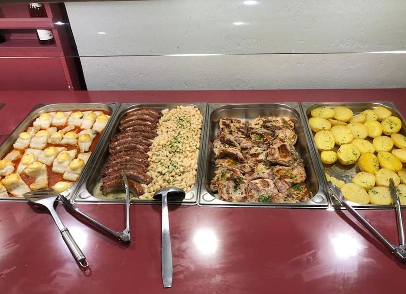 Buffet Photo