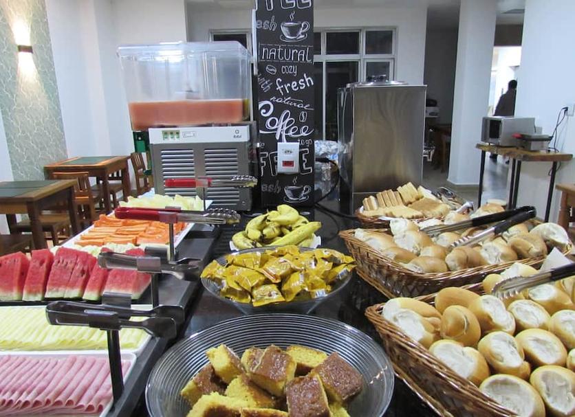 Buffet Photo