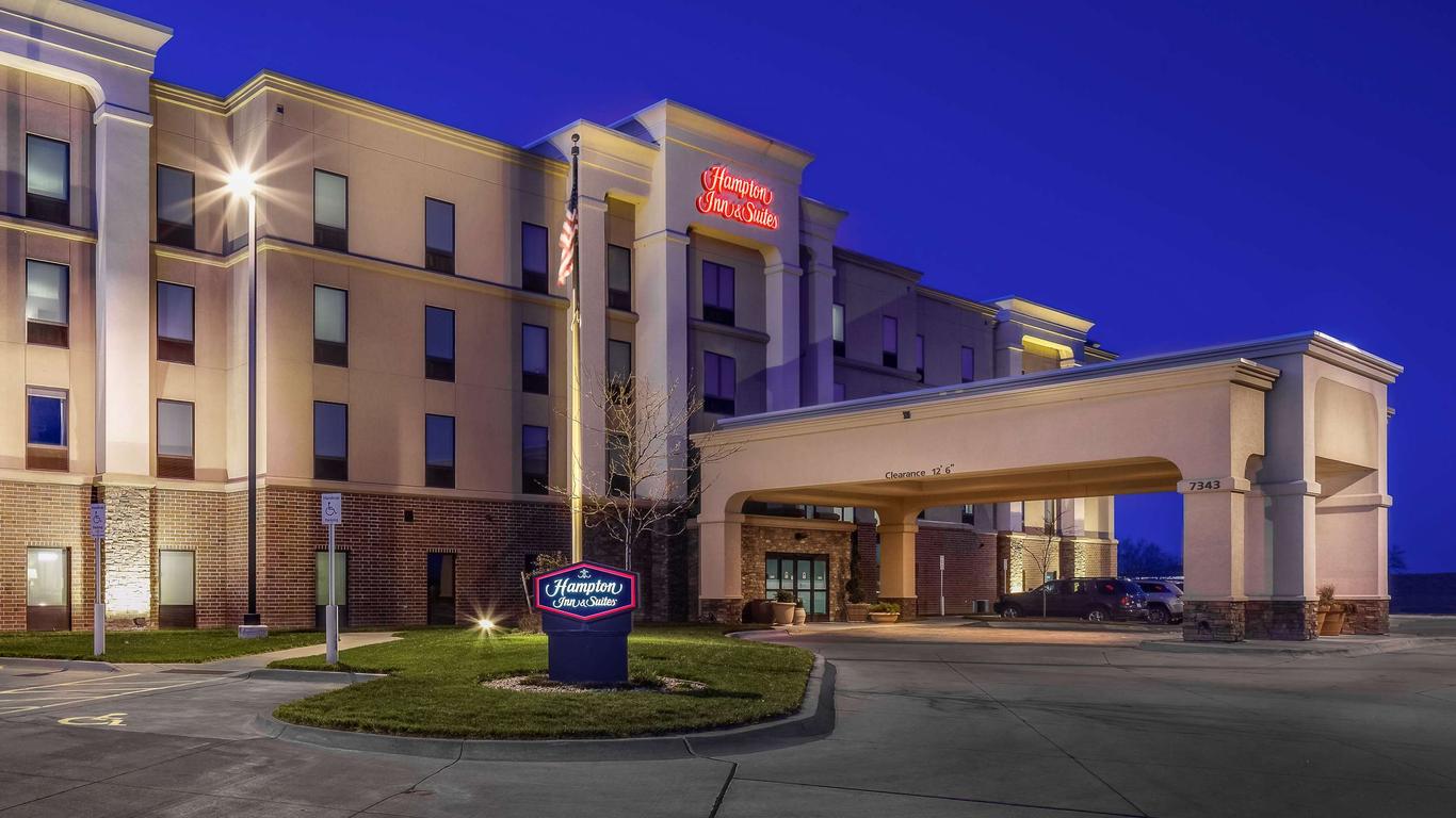 Hampton Inn & Suites Lincoln - Northeast I-80