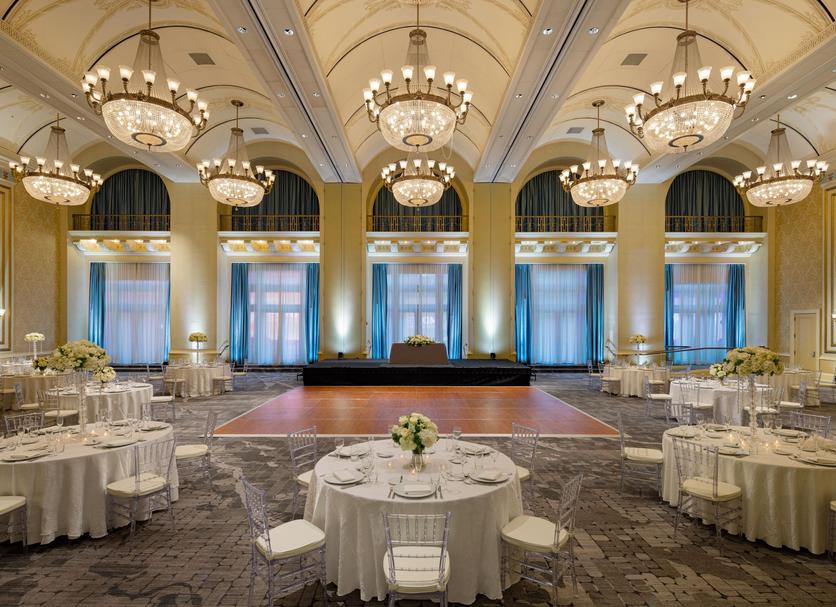 Banquet hall Photo