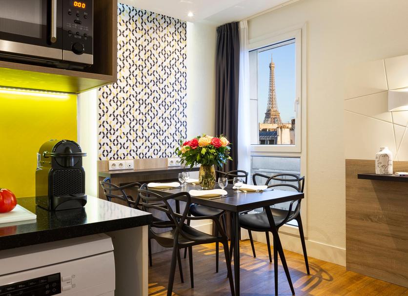 Dining room Photo