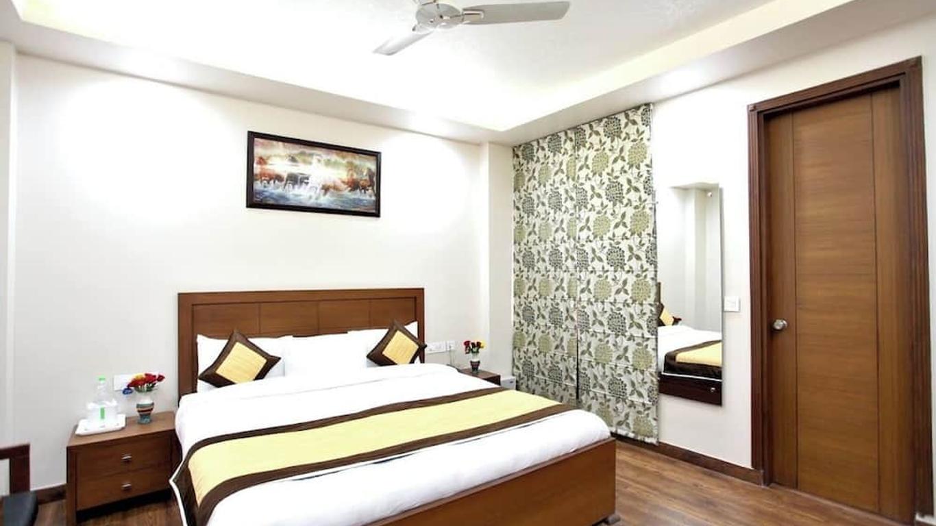 Hotel HC Grand near Indraprastha Apollo Hospital