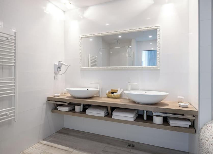 Bathroom Photo
