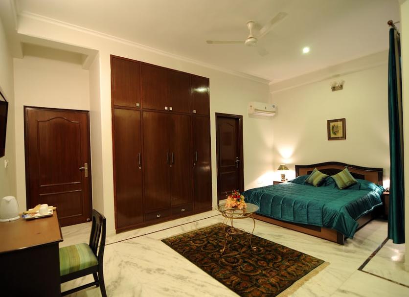 Bedroom Photo
