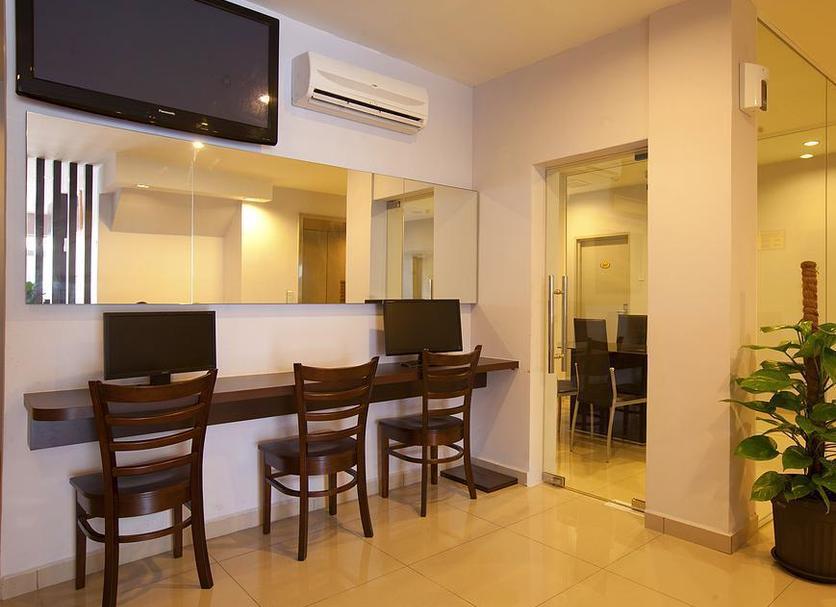 Business center Photo