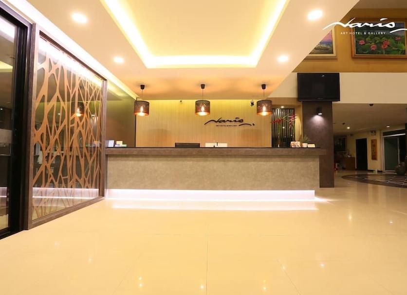 Front desk Photo