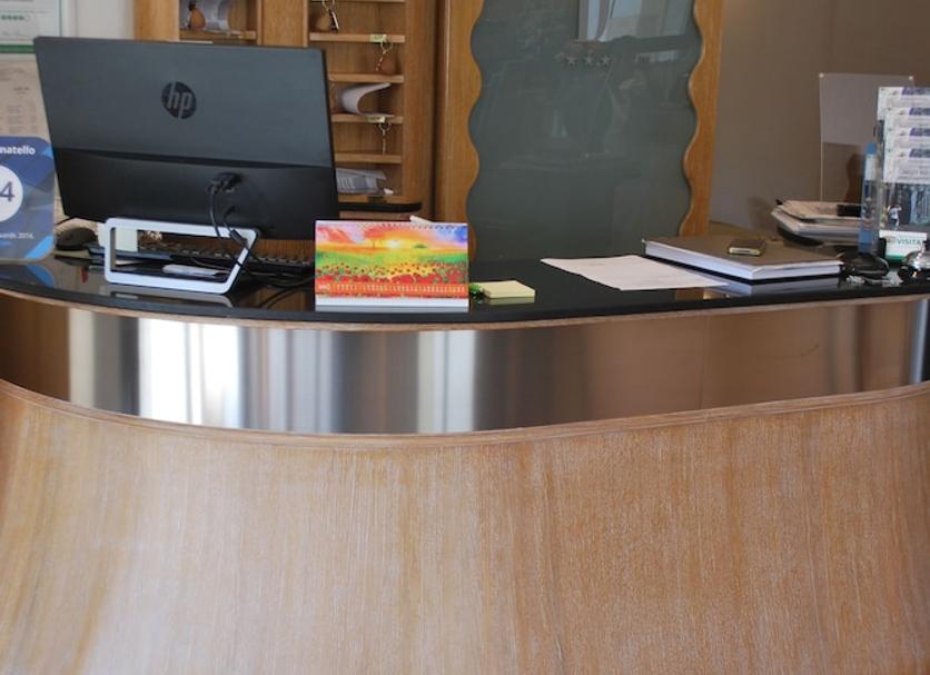 Front desk Photo