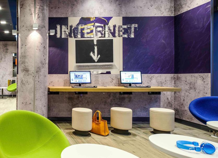 Business center Photo