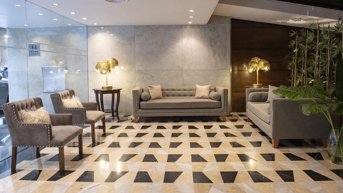 Grand King Hotel