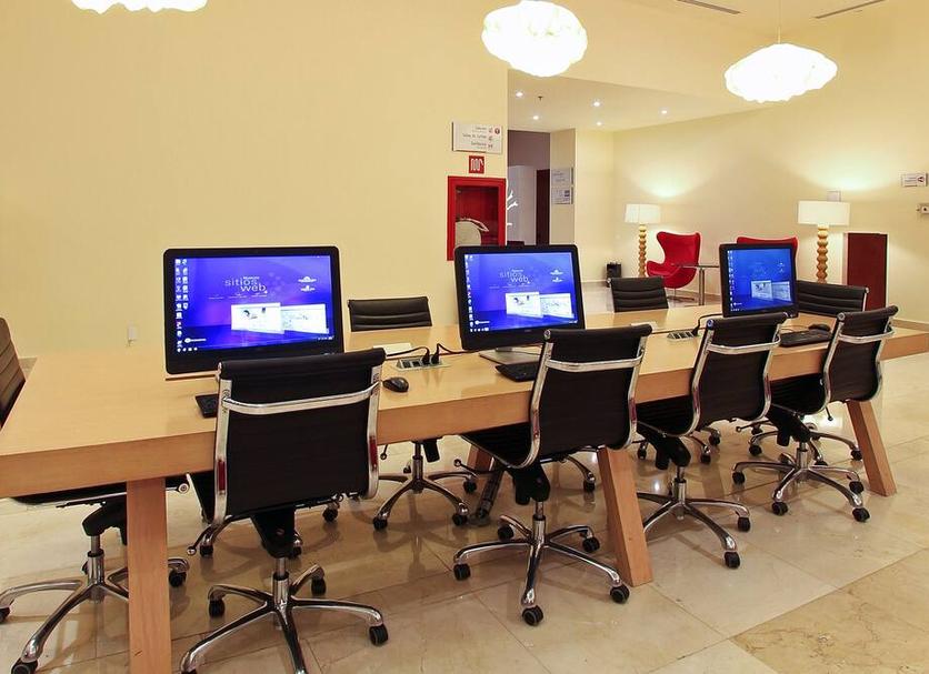 Business center Photo