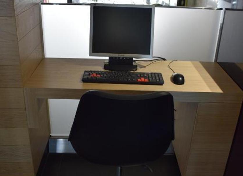 Business center Photo