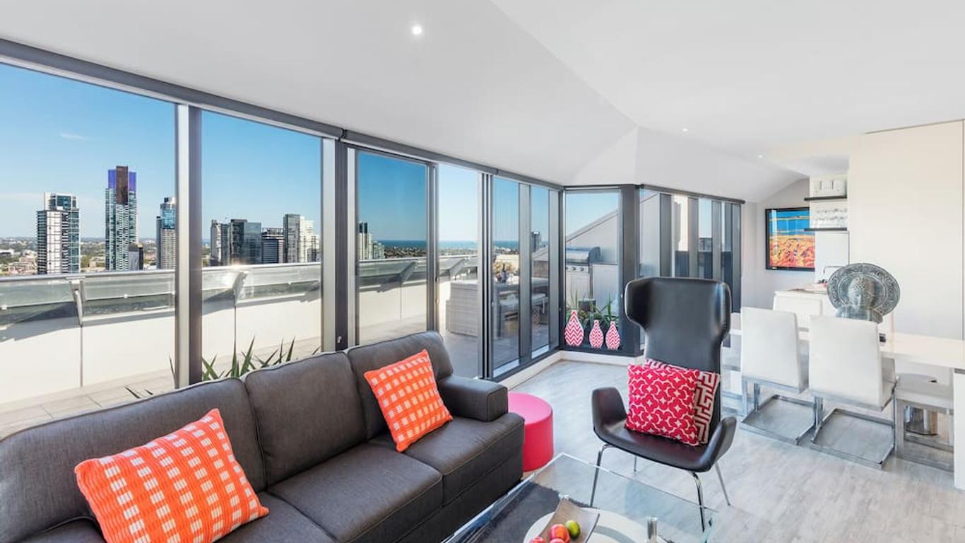 Aura on Flinders Serviced Apartments