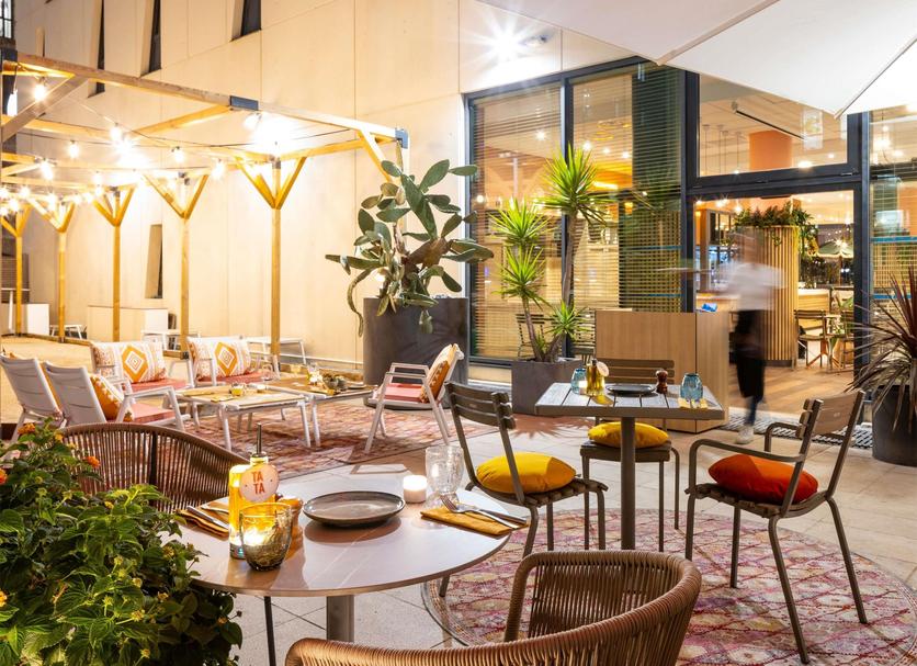 Restaurant Photo