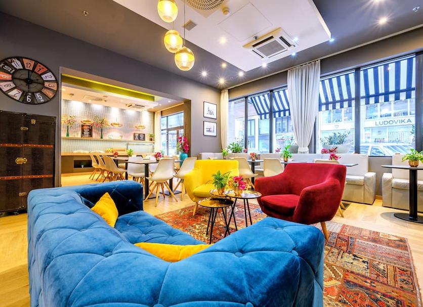 Lounge Photo