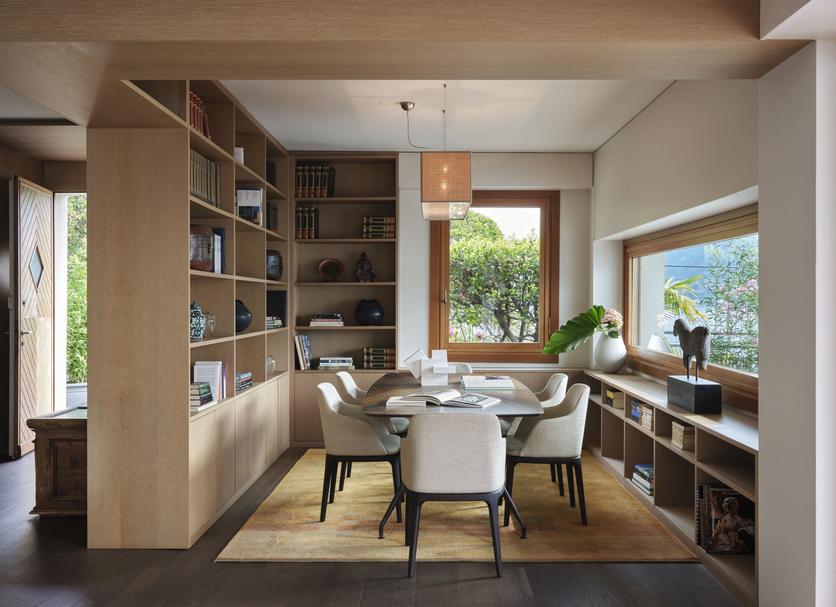 Dining room Photo