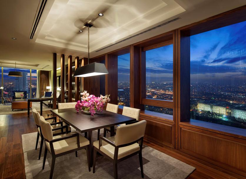 Dining room Photo
