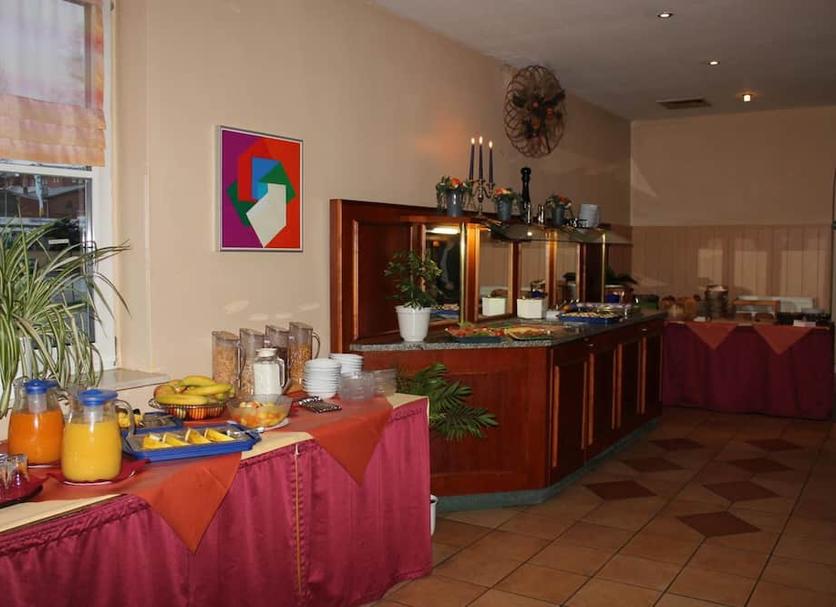 Buffet Photo